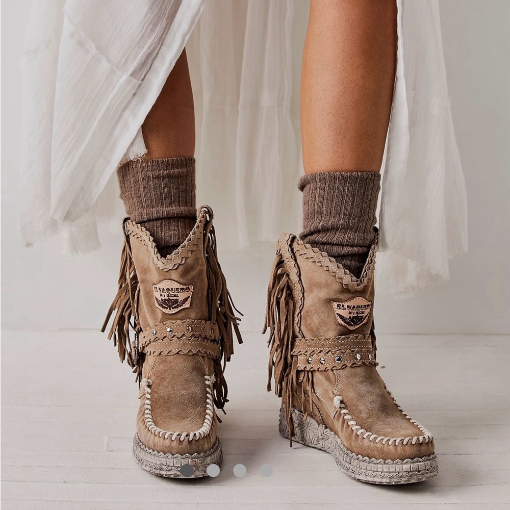 EL VAQUERO Arya Mocc Boots size 10